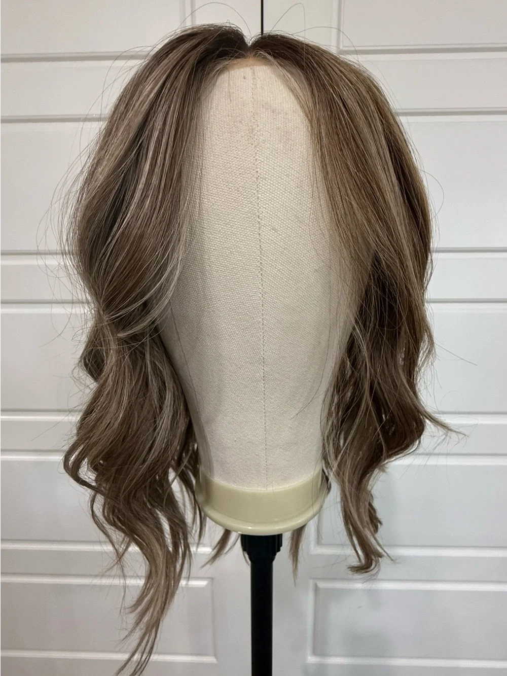 Selfie Mode wig by Raquel Welch SS Cappuccino 12/22SS